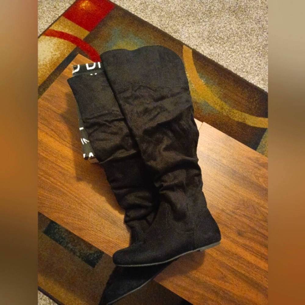 Wild Diva Lounge Women's Knee High Boots Size 10